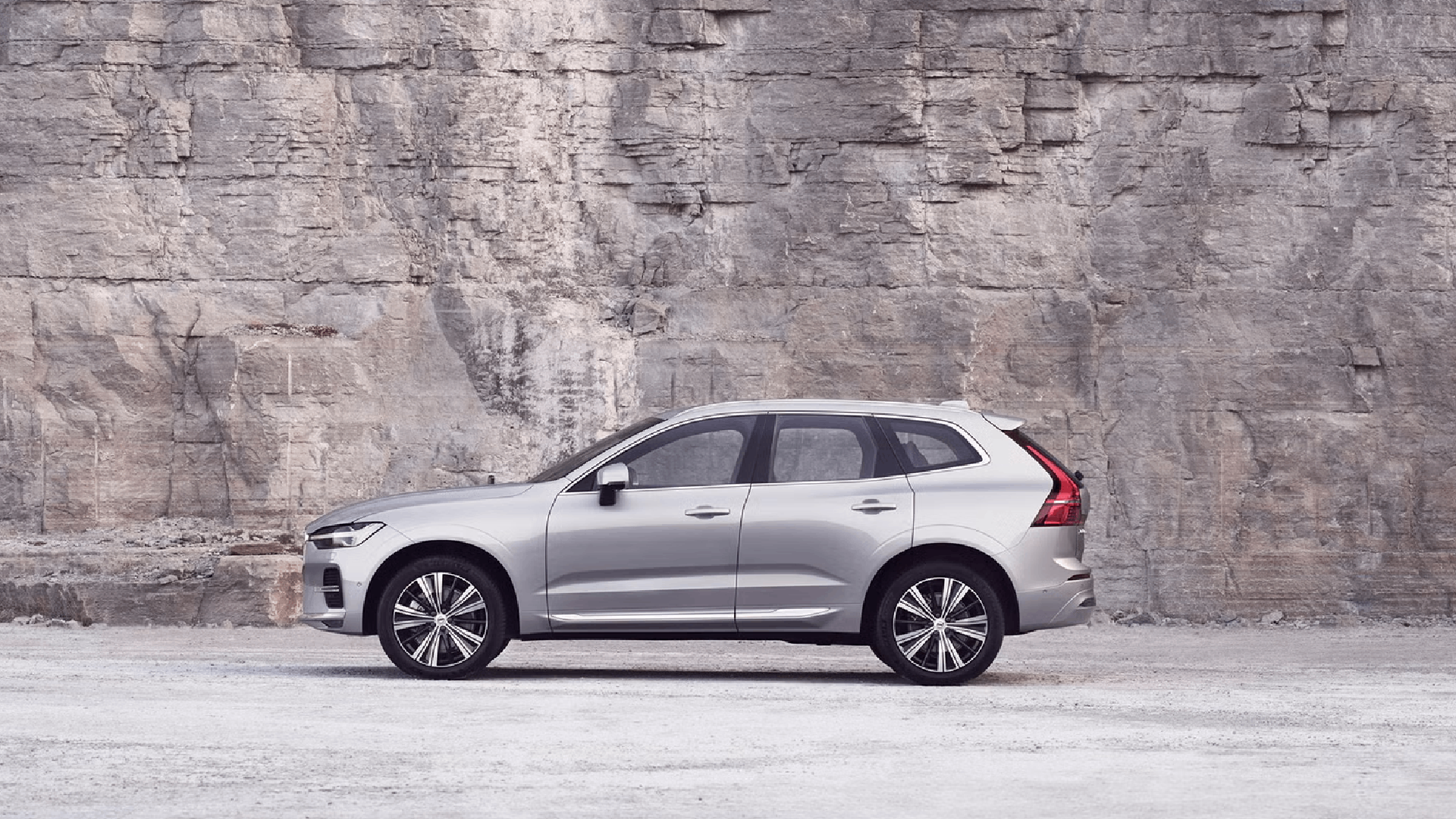 Nothing without you. A midsize SUV that delivers every single day. The new measure of performance.